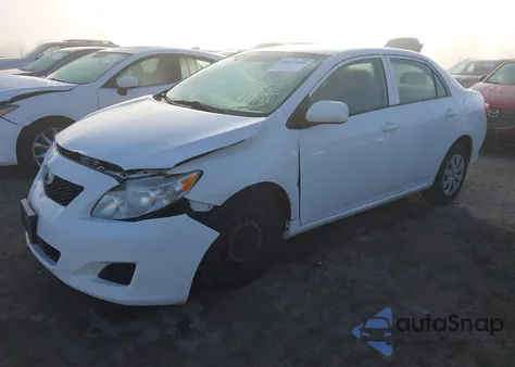 2010 Toyota Corolla Le z USA, uszkodzony, nr VIN JTDBU4EE1AJ068912
